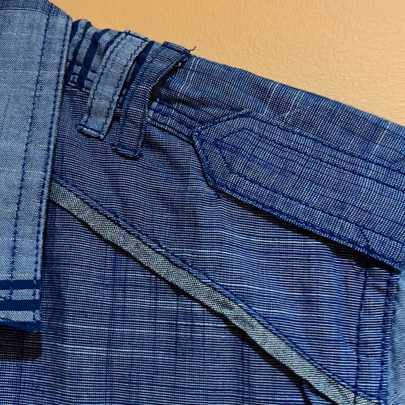 Shirt - Picture 8 of 10